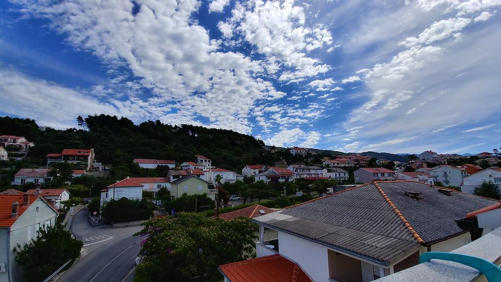 Apartments Ribaric Rab Town Exterior photo